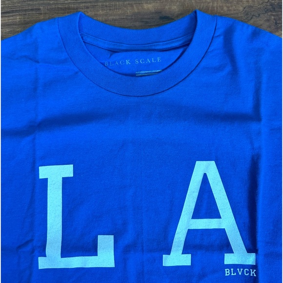 Black Scale Large New Blue Tee - Picture 2 of 4